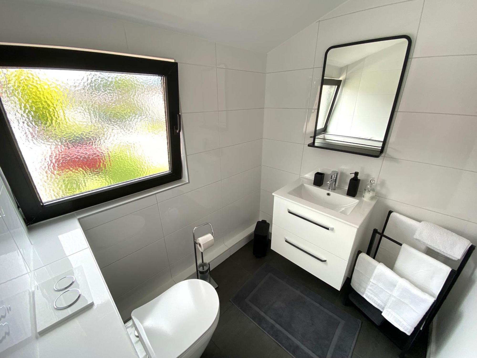 Zentrales Modernes Apartment, Naehe Zoo Und Stadion Dortmund Esterno foto