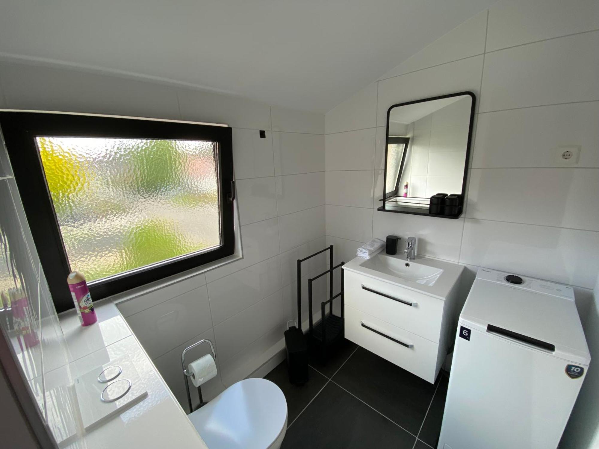 Zentrales Modernes Apartment, Naehe Zoo Und Stadion Dortmund Esterno foto